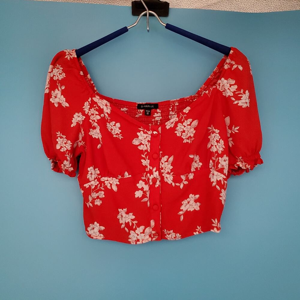Dynamite Top Women's XS Cropped Short Sleeve Elastic
